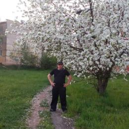 Парень, ищу миленькую девушку для приятных встреч в Москве Парень, ищу миленькую девушку для приятных встреч в Москве
