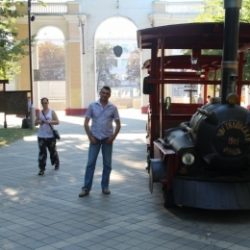 Два парня ищут девушек для приятного вечера и хорошего секса в Москве