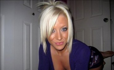 Мы подруги молодые, симпатичные ищем парня в Москве.