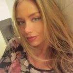 Девушка ищет мужчину в Москве для интим досуга Девушка ищет мужчину в Москве для интим досуга